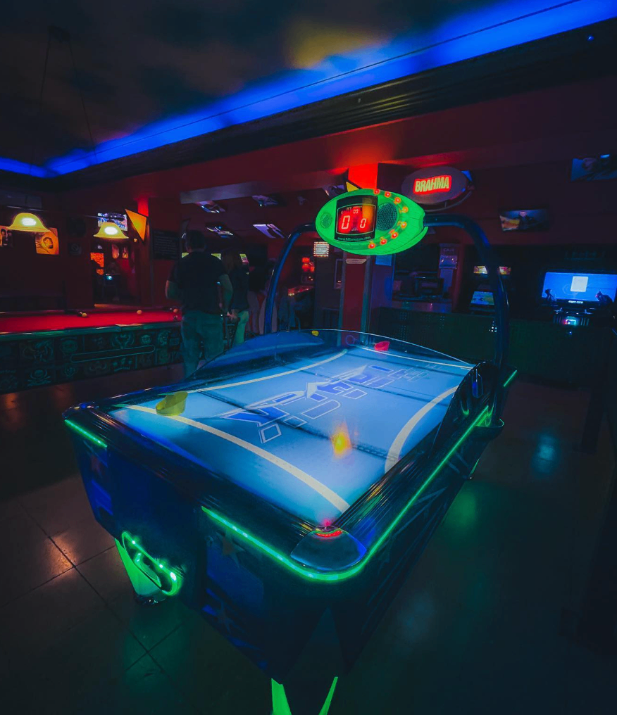 Acatraz Bar de Juegos